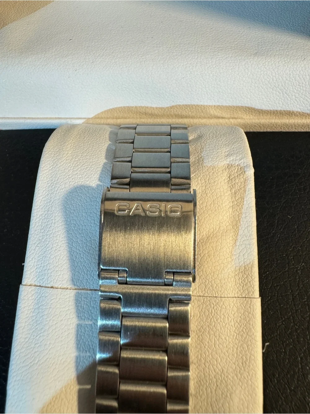 Casio A168WA-1 Mens Classic Digital Bracelet Watch